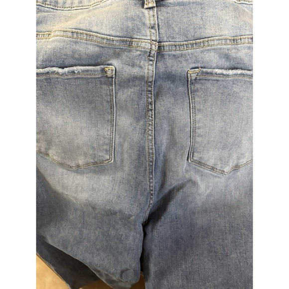Risen Women's Cropped Ankle Jeans 3XL Distressed Frayed Ends Medium Wash - Picture 11 of 16